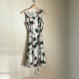 Beautiful xs Suzy Shier palm tree dress